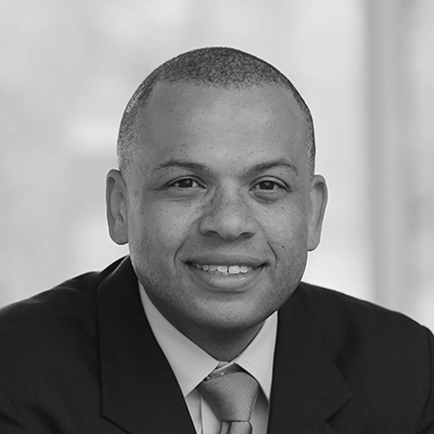 Kurt Summers 400x400