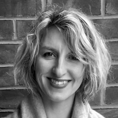 Sharp Claire IINY19 A speaker photo for Claire Sharp