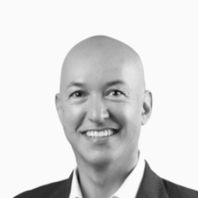 A speaker photo for Cesar Estrada