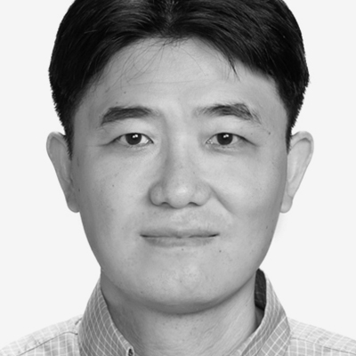 A speaker photo for Jung Yong Yang