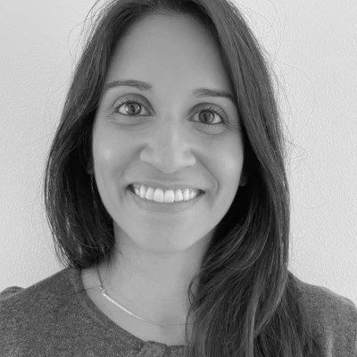 Mono Headshot Filter Patel, Pooja PERE21