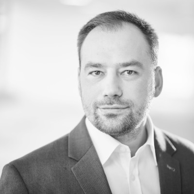 A speaker photo for Robert  Sroka