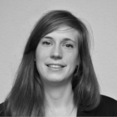 A speaker photo for Julia Bingler