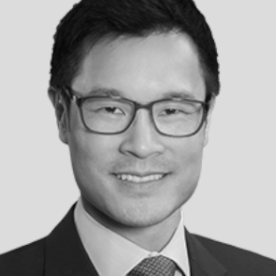 A speaker photo for Peng Wei Tan