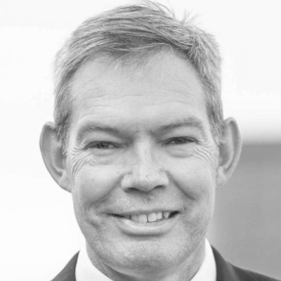 A speaker photo for Giles King