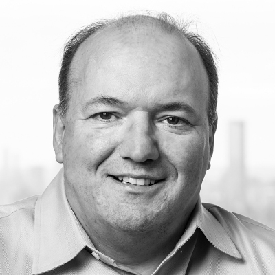 A speaker photo for Steven Schaefer