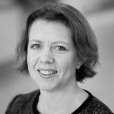A speaker photo for Kate Boddington