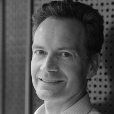 A speaker photo for Theo Dickens