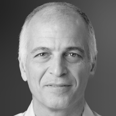 Hellman, Steve IIF23 CROPPED A speaker photo for Steve Hellman
