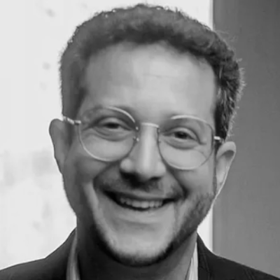 A speaker photo for Edward Talmor-Gera