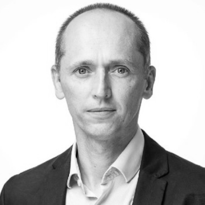 A speaker photo for Darren Thorpe