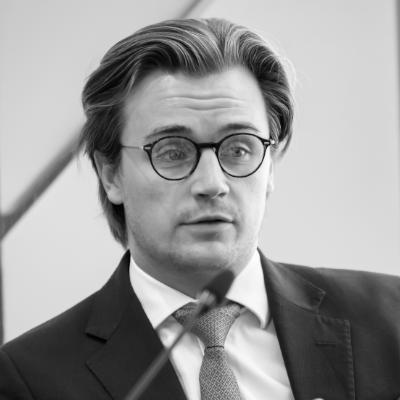 A speaker photo for Hugh Miller