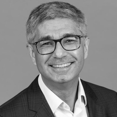 A speaker photo for Moti Shahani