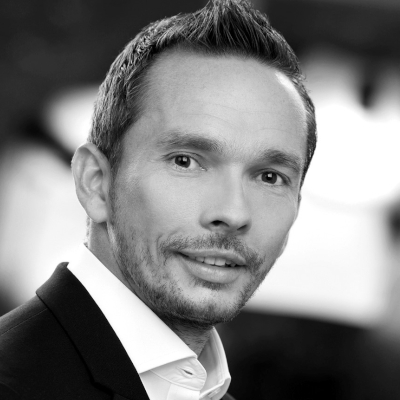 A speaker photo for Johannes Raschke
