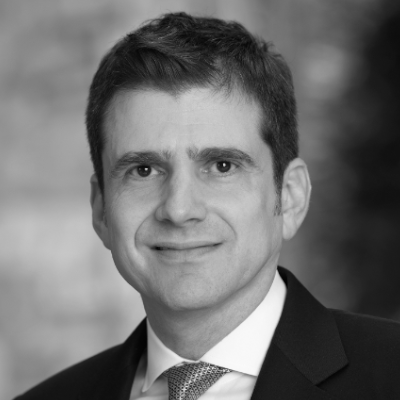 A speaker photo for Daniel Gewanter