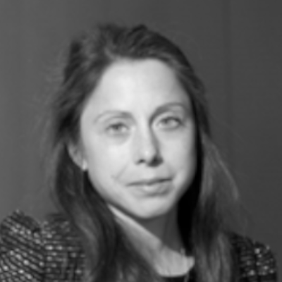 A speaker photo for Tara Walsh