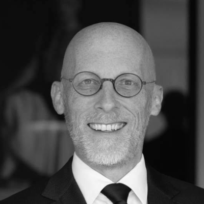 Lewis, Tim RIF25 CROPPED A speaker photo for Tim Lewis