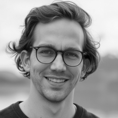 A speaker photo for Jakob Thomae