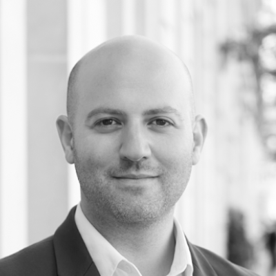 A speaker photo for James Craig