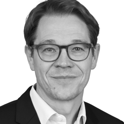 A speaker photo for Alexander Hunzinger