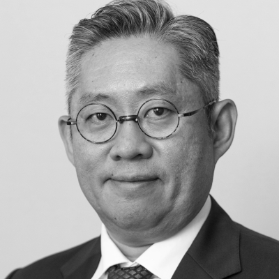 A speaker photo for Won-Ki Kim