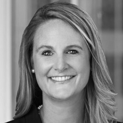 A speaker photo for Elizabeth Bell