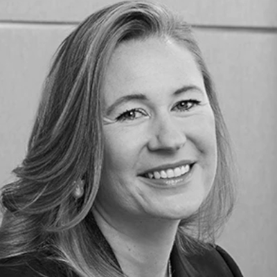 A speaker photo for Claire Harwood