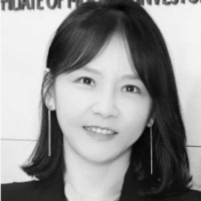 A speaker photo for Yuna Oh