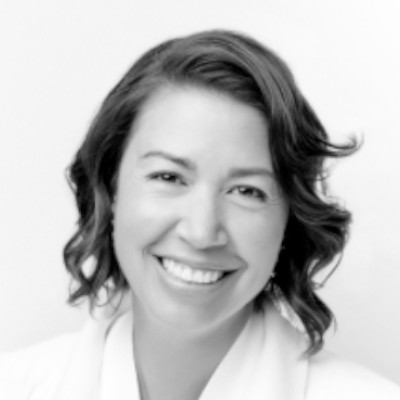 A speaker photo for Leah  Dillon 